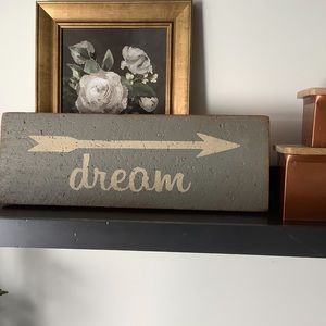 NWT Altar’d State dream distressed sign❤️❤️❤️❤️